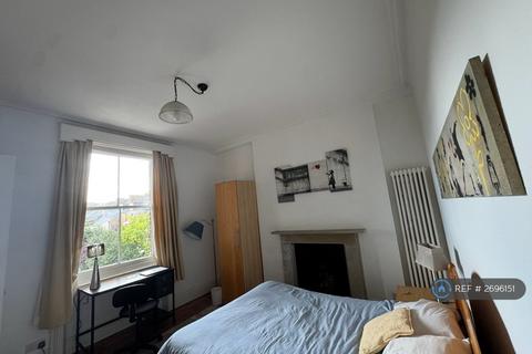undefined, St. Andrews Road, Surbiton, KT6
