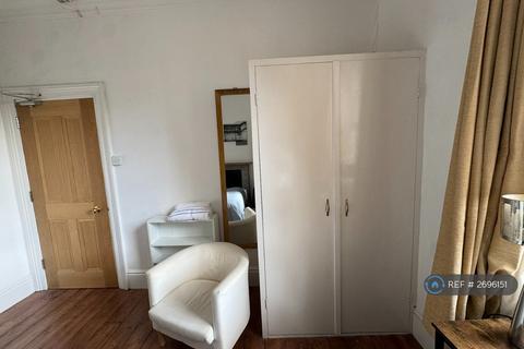 undefined, St. Andrews Road, Surbiton, KT6
