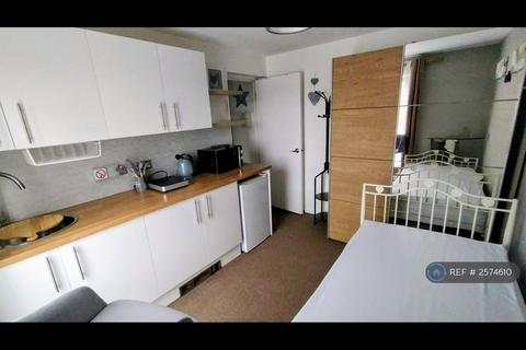 undefined, Merrydale Square, Northampton, NN3