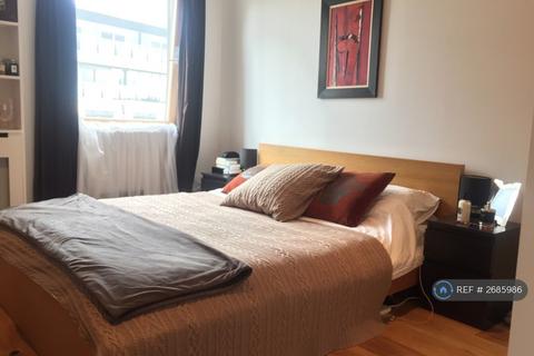 2 bedroom flat to rent, Mallard House, London, SW6