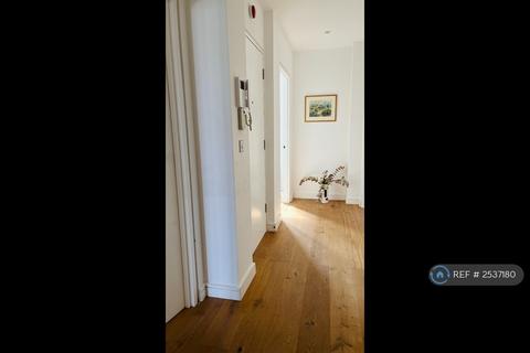 2 bedroom flat to rent, London, London, W4