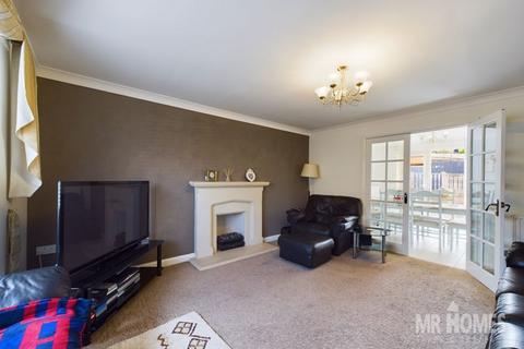 4 bedroom detached house for sale, Thorne Way, St Marys Field, Cardiff CF5 5DL