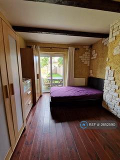 1 bedroom in a house share to rent, Moorside Road, Bromley, BR1