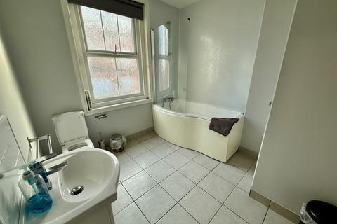 undefined, 4, 1 Russell Road, Felixstowe IP11