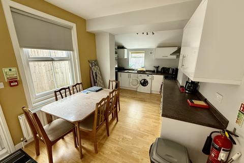 undefined, 4, 1 Russell Road, Felixstowe IP11