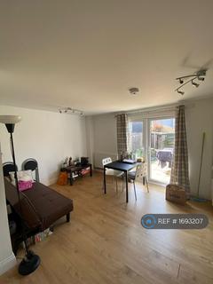 undefined, Greatfields Drive, Uxbridge, UB8