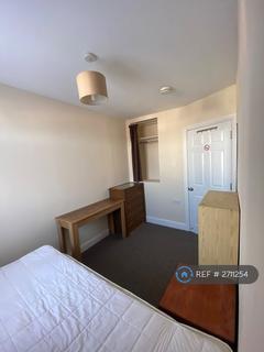1 bedroom in a house share to rent, Lees Road, Uxbridge, UB8