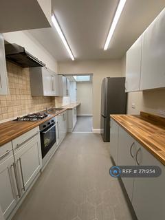1 bedroom in a house share to rent, Lees Road, Uxbridge, UB8