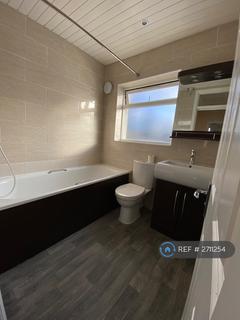 1 bedroom in a house share to rent, Lees Road, Uxbridge, UB8