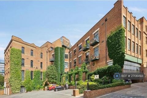 undefined, Morris Road, London, E14