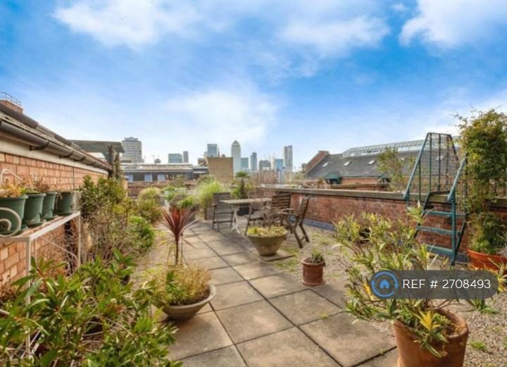 Communal Roof Terrace