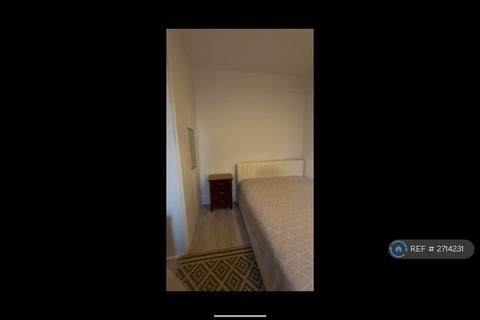 undefined, Lyndhurst Rd, Luton, LU1