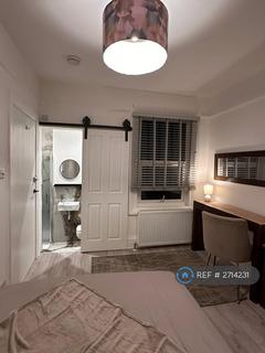 undefined, Lyndhurst Rd, Luton, LU1