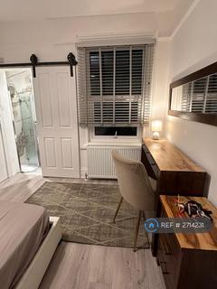 1 bedroom in a house share to rent, Lyndhurst Rd, Luton, LU1