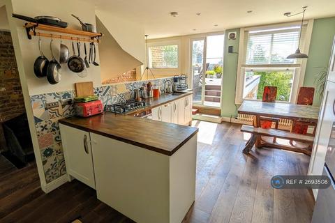 1 bedroom flat to rent, Hanley Road, London, N4