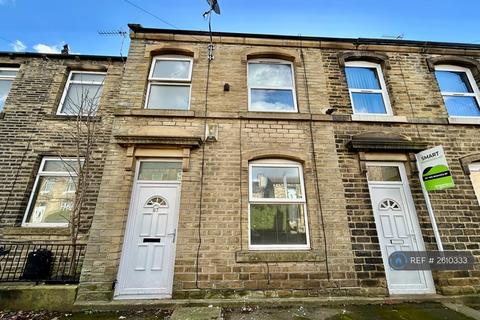 2 bedroom terraced house to rent, Beech Street, Huddersfield, HD1