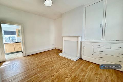 2 bedroom terraced house to rent, Beech Street, Huddersfield, HD1