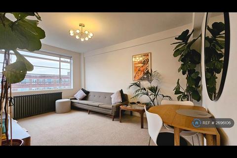 1 bedroom flat to rent, Du Cane Court, London, SW17