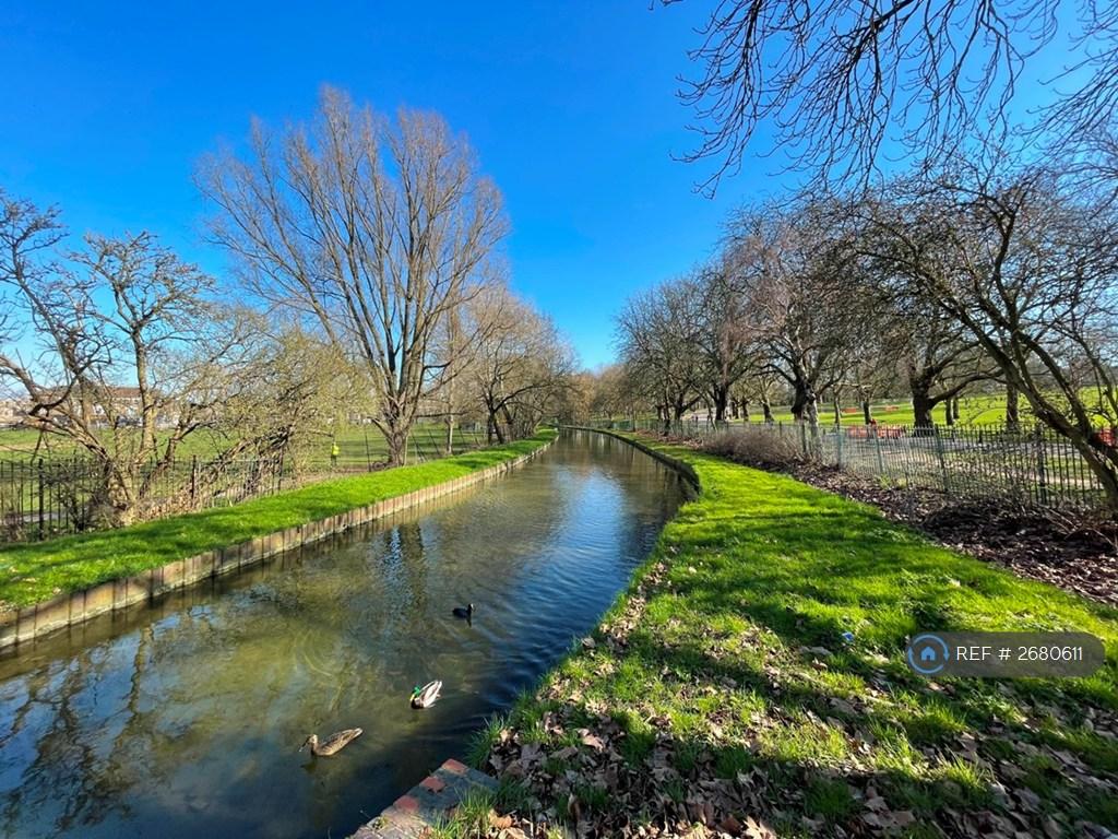 Finsbury Park Opposite The Flat.