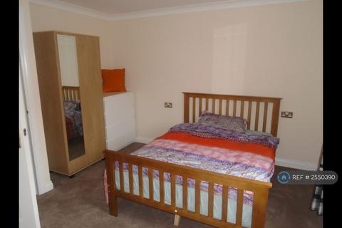 undefined, Windermere Avenue, Purfleet, RM19