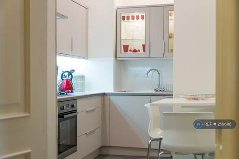 undefined, Royal Crescent, Edinburgh, EH3