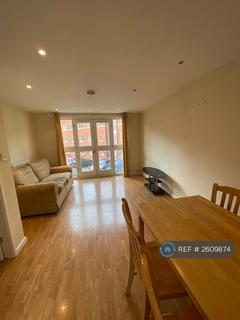 2 bedroom flat to rent, Wharf Close, Manchester, M1