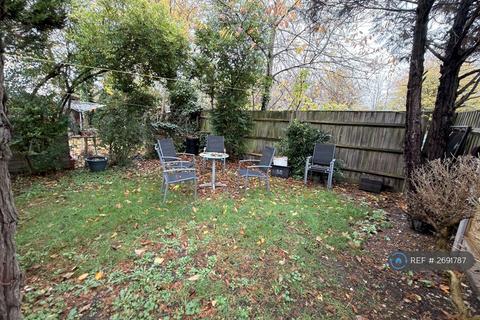 undefined, Monarch Close, Stretton, Burton-On-Trent, DE13