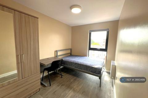 6 bedroom flat to rent, Stokes Croft, Bristol, BS2