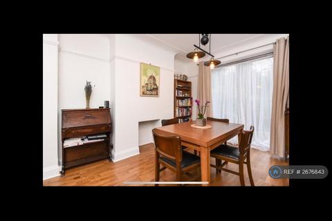 undefined, South Park Crescent, London, SE6