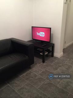 1 bedroom in a house share to rent, Bradshaw Cottages, London, E14