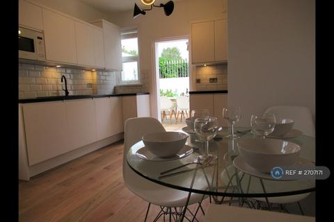 2 bedroom flat to rent, Lollard Street, London, SE11