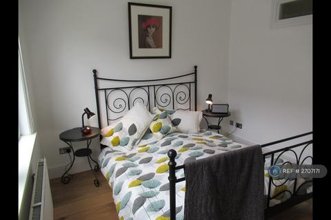 2 bedroom flat to rent, Lollard Street, London, SE11