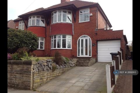 3 bedroom semi-detached house to rent, Middleton Road, Crumpsall, M8