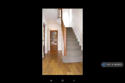 3 bedroom semi-detached house to rent, Middleton Road, Crumpsall, M8