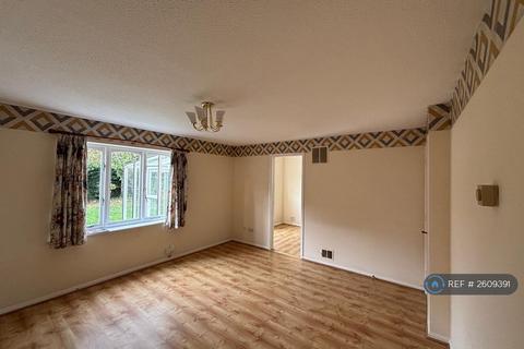 3 bedroom semi-detached house to rent, The Rowans, Milton, Cambridge, CB24