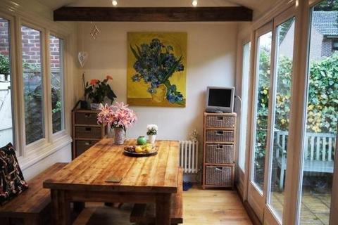 2 bedroom cottage to rent, Norsey Road, Billericay CM11