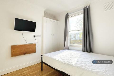 Studio to rent, Albion Way, London, SE13