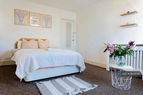 undefined, Elphinstone Road, Southsea, PO5