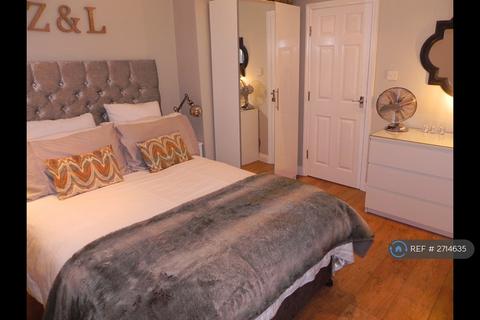 2 bedroom flat to rent, Duesbery Street, Hull, HU5