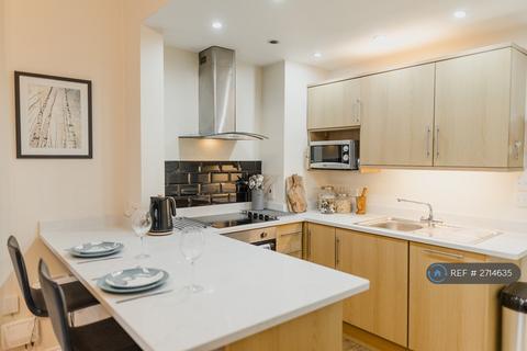 2 bedroom flat to rent, Duesbery Street, Hull, HU5