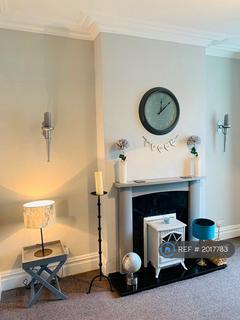 2 bedroom terraced house to rent, Brunshaw Road, Burnley, BB10