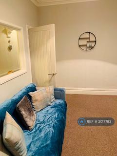 2 bedroom terraced house to rent, Brunshaw Road, Burnley, BB10