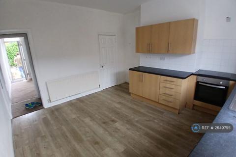 2 bedroom terraced house to rent, Highgate Lane, Rotherham, S63