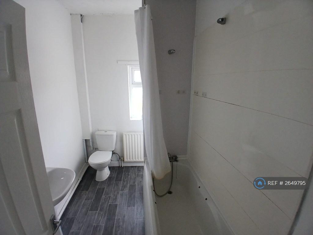 Family Bathroom First Floor
