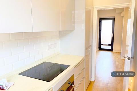 1 bedroom flat to rent, High Street, Thornton Heath, CR7