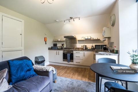 1 bedroom flat to rent, Warren Road, Torquay, TQ2