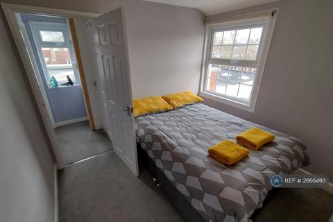 1 bedroom flat to rent, The Mall, Bristol, BS8
