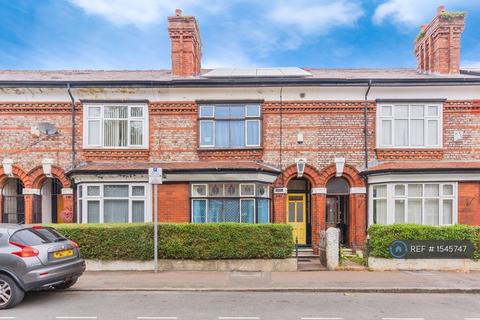 5 bedroom terraced house to rent, Thurlby Street, Manchester, M13