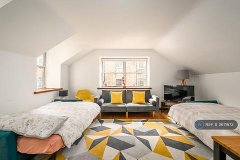 2 bedroom end of terrace house to rent, Young Street South Lane, Edinburgh, EH2