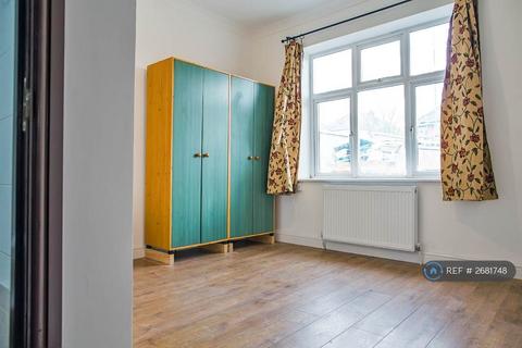 1 bedroom flat to rent, Willesden Green, London, NW6